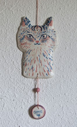 Virginie Contier, Modelage unique, peint à la main. Chipie 